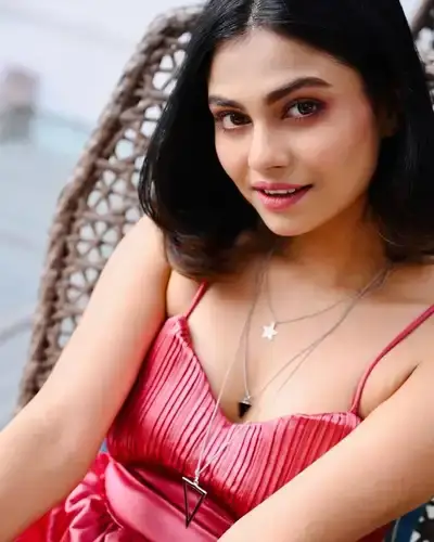 Call Girls Service in Madhogarh